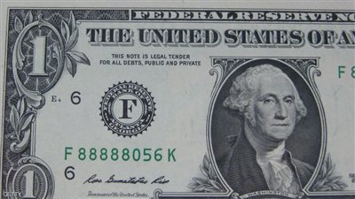 أمريكيان يشتريان دولارا بـ 3.3 ملايين دولار