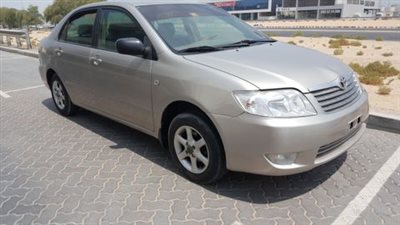 تويوتا كورولا 2005 أغرب سيارة في سوق المستعمل (فيديو)