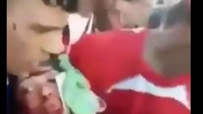 لحظة اغتيال ملكة جمال بغداد السابقة «تارة فارس» على يد مجهولين (فيديو)