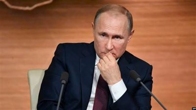 «هتلر» يثير أزمة دبلوماسية بين بوتين ورئيس الوزراء البولندى