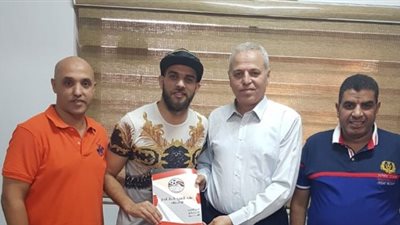 أحمد دويدار يوقع للإنتاج الحربي لمدة موسمين (صورة)