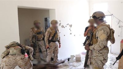 قوات خاصة سعودية تعتقل أبو أسامة المهاجر أمير داعش باليمن (صور)