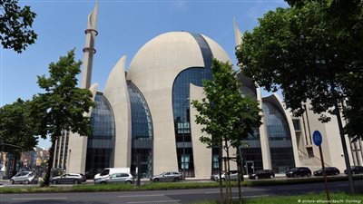 أردوغان والاتحاد الإسلامي التركي «ديتيب» توجه موحد للوجود