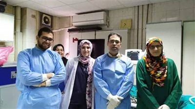 فريق طبي بجامعة المنصورة ينجح في استخراج مسمار من مريء رضيع | صور