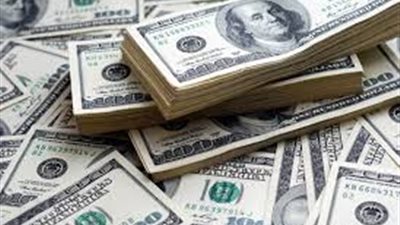 الدولار يسجل أعلى مستوى في البنوك ويقفز لـ7.83 جنيهات