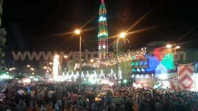 بالصور.. الآلاف يتوافدون لحضور الليلة الختامية لمولد السيدة زينب