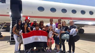 عمرو دياب برفقة دينا الشربيني في روسيا