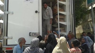 بيع 3.5 أطنان لحوم ومواد غذائية بأسعار مخفضة بأبوقرقاص