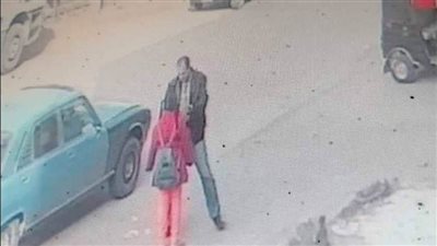 مجهولان يستوقفان طفلة ويسرقان قرطها الذهبى وسط الشارع بشبين القناطر