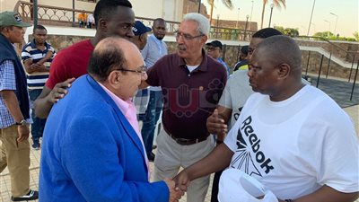 المشرف على الكرة بالمقاولون يلتقي وزير الرياضة الكونغولي