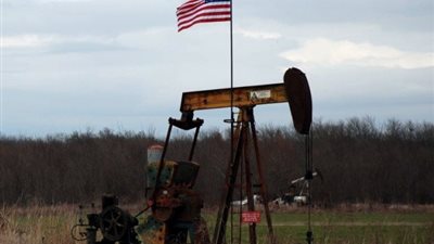شركات النفط بأمريكا تزيد منصات الحفر للأسبوع الخامس
