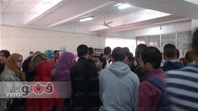بالصور.. وقفة احتجاجية لطلاب «حقوق الزقازيق» بسبب سوء النتيجة