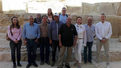 وفد إنجليزي رفيع المستوى يزور مشروع مركب خوفو الثانية