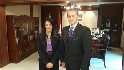 وزيرة السياحة تلتقي السفير الصربي لبحث التعاون المشترك