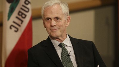 تراجع عجز الميزان التجاري الأمريكي لـ38.5 مليار دولار في ديسمبر