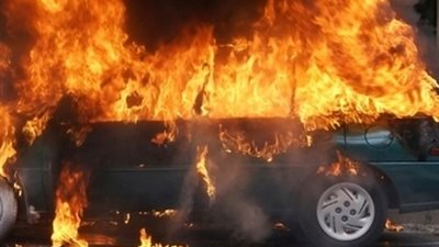 شاب بالمنيا يحرق سيارة والده لرفضه زواجه أبيه عقب وفاة والدته