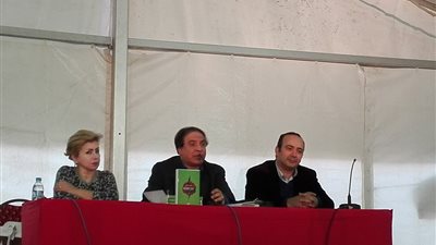 كاتبة كويتية: الحقيقة دوما تحت الطاولة في المجتمعات البوليسية