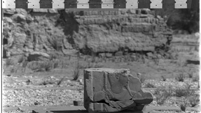 «الآثار» تتسلم جزءا لأحد أعمدة قاعة الملك تحتمس الرابع من «الخارجية»