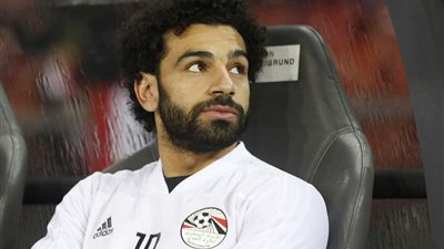 حساب الدوري الإسباني يتنبأ بتسجيل صلاح هدفا في روسيا وفوز مصر (فيديو)