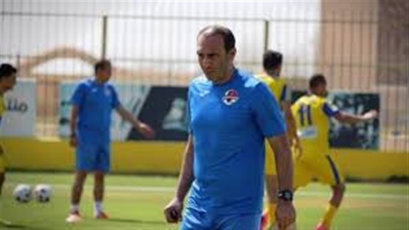 على ماهر المدير الفنى