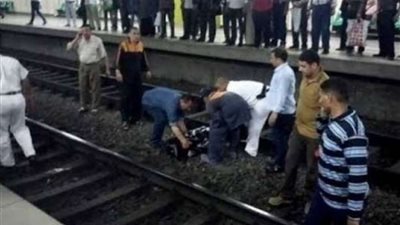 السور الحديدي.. الحل الوحيد للقضاء على ظاهرة الانتحار بمحطات المترو