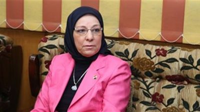 «القوى العاملة» تراجع المنشآت الصادر قرار بإغلاقها