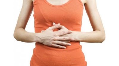 أفضل الطرق الطبيعية لعلاج الانتفاخ وتخمة المعدة