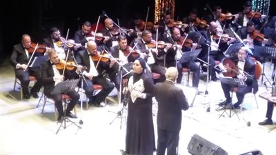 انطلاق حفل إحياء ذكرى كوكب الشرق على مسرح سيد درويش بالإسكندرية