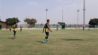 «المقاولون 2002» يدك حصون «الجمارك» 8\0 في دوري القاهرة (صور)