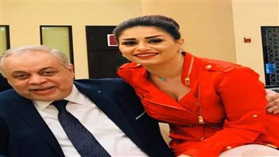 منة فضالي تهنيء أشرف زكي بعيد ميلاده