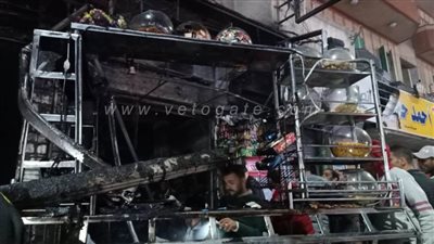 حريق هائل بالعجمي يلتهم ٣ محلات والخسائر مليوني جنيه | صور
