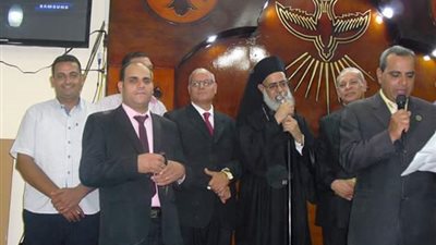 أسقف كاثوليك المنيا يشارك في احتفالات الكنيسة الرسولية بـ«ريدة»