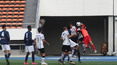 «بوكا جونيورز» يتوج بلقب بطولة طوكيو للناشئين