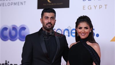 إطلالة هادئة لـ «مي عمر» في ختام مهرجان الجونة السينمائي (صور)