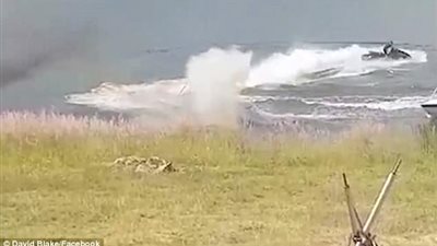 بطل ينقذ قاربا قبل انفجاره بحيلة ذكية (فيديو وصور)