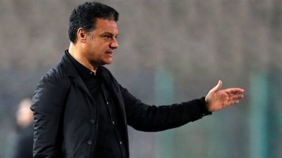 مدرب المصري يطالب بتعديل عقود والتجديد لرباعي الفريق