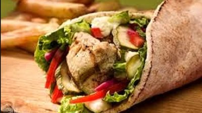 انبعاثات فضلات السندوتشات في بريطانيا تعادل أكثر من 8 ملايين سيارة