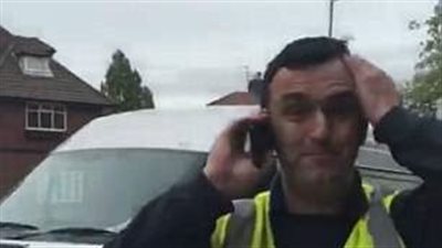 رجل يوهم صديقه بفوزه بثروة (فيديو وصور)