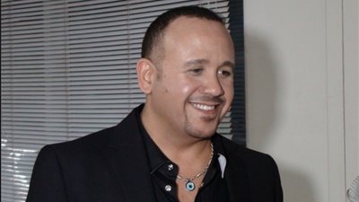 اليوم.. هشام عباس وشذى يحييان حفلا بنادي الزهور