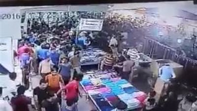 بالفيديو.. عراقي يتسبب في حالة من الذعر بين المارة بعد ترديد «الله أكبر»