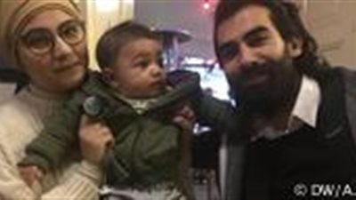 أطفال سوريون بلا جنسية يسمون بلجيكا «الوطن».. 50 ألف مولود دون «هوية» في لبنان.. التوازن الطائفي يمنع بيروت من تسجيل أبناء اللاجئين.. وأوروبا حلم «مستقبل أفضل»