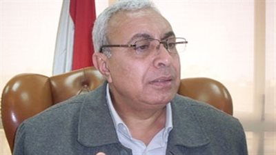 الصدام يشتعل بين المراكز الثقافية الخاصة والوزارة.. عبد الرحمن يصفها بالدكانة.. المغربي: المسئولون يجهلون ما نقدمه.. زين العابدين فؤاد: الأنشطة حبر على ورق