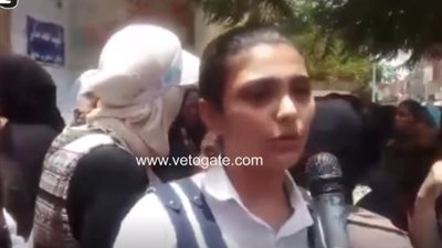 طلاب الثانوية بأسوان: أسئلة الفيزياء والتاريخ «مباشرة» (فيديو)