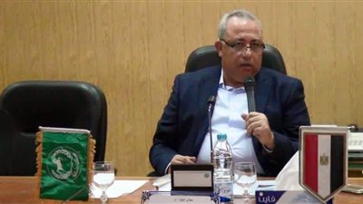 محافظ الشرقية يترأس لجنة اختبار قيادات مهن بالوحدات المحلية