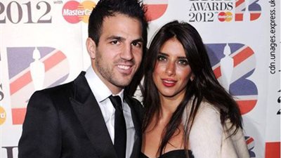 زوجة فابريجاس: سأشجع منتخب مصر إذا خرجت إسبانيا من المونديال