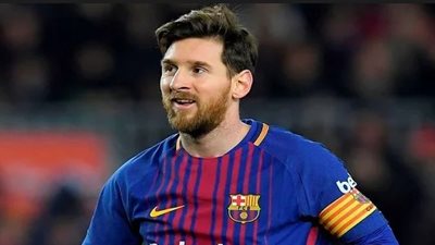 ميسي يقود برشلونة للتعادل مع فالنسيا 2/2 في الدوري الإسباني