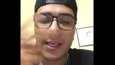 بالفيديو.. شاب يسخر من الفتيات والاختلاط في صلاة العيد