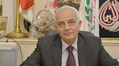 التعليم تكشف متواطئين مع الطلاب الغشاشين في لجنة بسوهاج