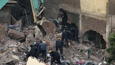 مصرع وإصابة 8 أشخاص في انهيار منزل بسوهاج