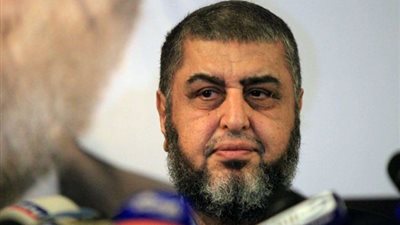 الحالة الصحية لـ«5 قيادات إخوانية» داخل السجون..إصابة «بديع» بهبوط حاد في الدورة الدموية.. و«الشاطر» يعاني من الضغط والسكر..آلام الظهر والرقبة سبب نقل «ياسين» ل